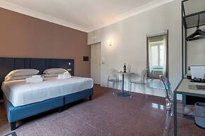 Velia Relais