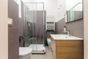Velia Relais