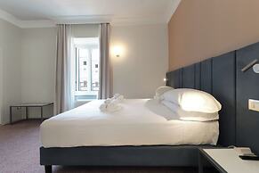 Velia Relais