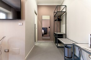 Velia Relais