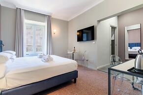 Velia Relais