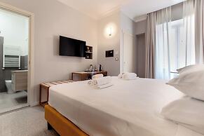 Velia Relais