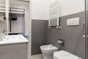 Velia Relais