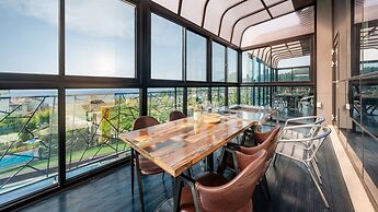 Jigeum Yeosu Ocean View Pension