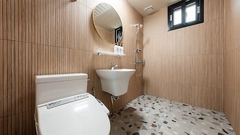 Jigeum Yeosu Ocean View Pension