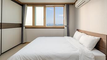 Jigeum Yeosu Ocean View Pension