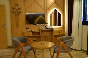Neom Pyramids Valley Boutique hotel