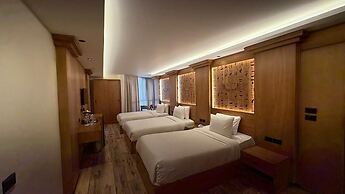 Neom Pyramids Valley Boutique hotel