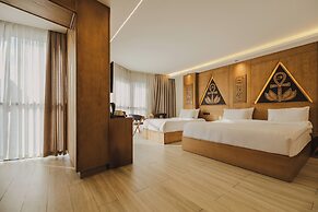 Neom Pyramids Valley Boutique hotel