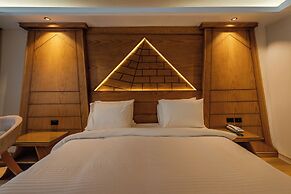 Neom Pyramids Valley Boutique hotel
