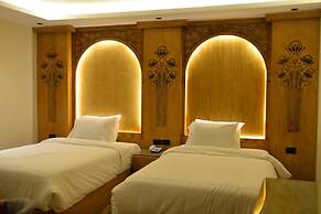 Neom Pyramids Valley Boutique hotel