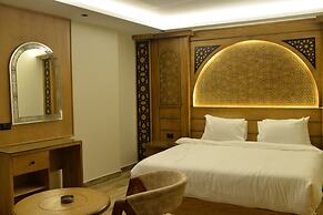 Neom Pyramids Valley Boutique hotel