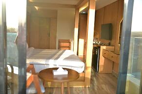 Neom Pyramids Valley Boutique hotel