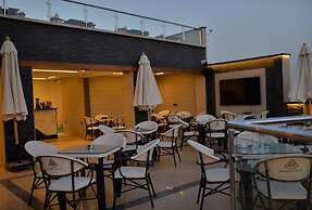 Neom Pyramids Valley Boutique hotel