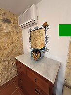 Electra Stone Suite