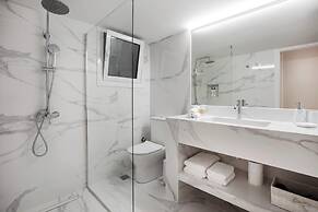 Acropolis Residence by A&A Residences