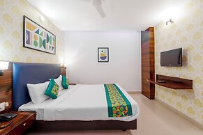 Treebo Seasons, 5 Mins To Rock Beach
