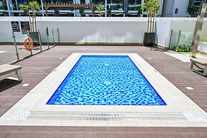 Azizi Riviera 25
