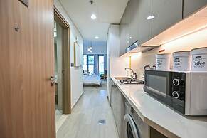 Azizi Riviera 25