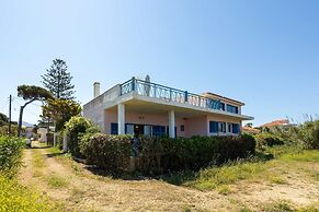 Agrilos Seafront Serenity - Waterfront Oasis