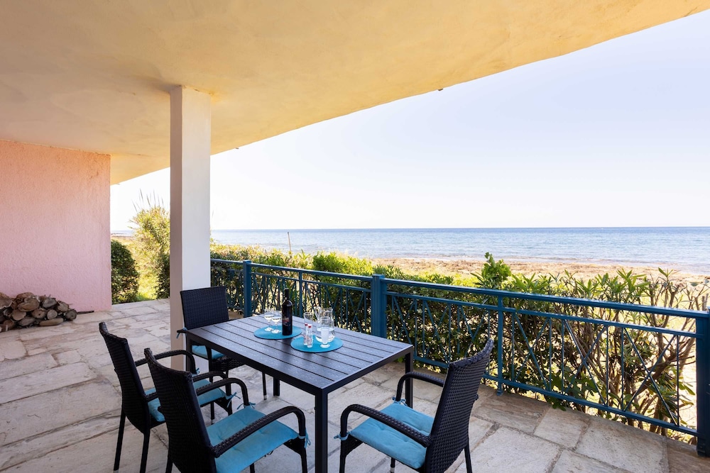 Agrilos Seafront Serenity - Waterfront Oasis
