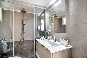 Helios Apartment by A&A Residences