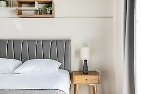 Helios Apartment by A&A Residences