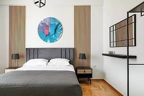 Helios Apartment by A&A Residences