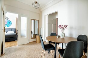 Helios Apartment by A&A Residences