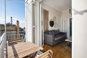 Helios Apartment by A&A Residences