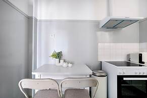 Helios Apartment by A&A Residences