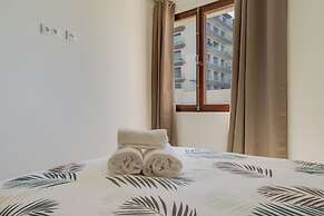 Carlos Apartment
