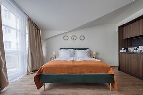 Anmut by Revelton