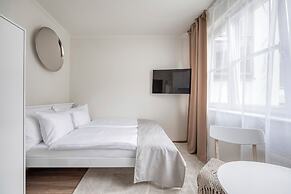 Anmut by Revelton