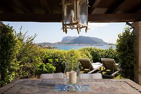 Casa Acqua e Pietra by Wonderful Italy
