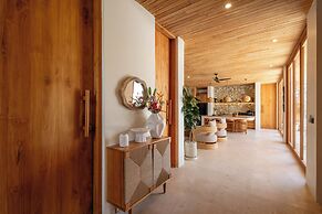 Villa Poppy 2 Bedrooms - Bingin