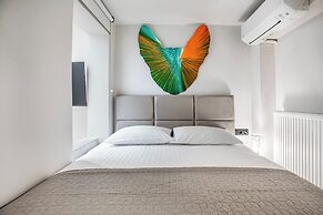 Plaka Clio Apartment by A&A Residences