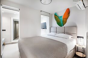 Plaka Clio Apartment by A&A Residences