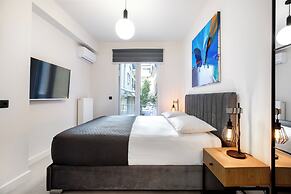 Plaka Clio Apartment by A&A Residences