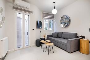 Plaka Clio Apartment by A&A Residences