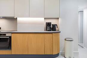 Plaka Clio Apartment by A&A Residences