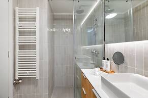 Plaka Clio Apartment by A&A Residences