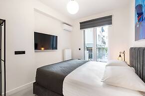 Plaka Clio Apartment by A&A Residences
