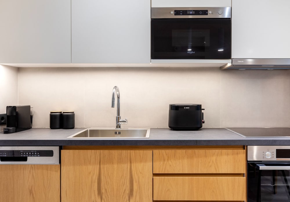 Plaka Clio Apartment by A&A Residences