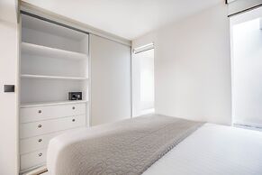 Plaka Clio Apartment by A&A Residences