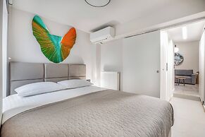 Plaka Clio Apartment by A&A Residences