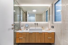 Plaka Clio Apartment by A&A Residences