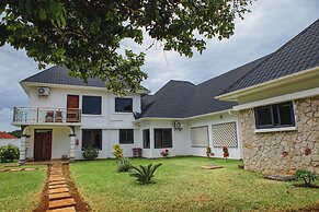 MWAMBANI BEACH VILLAS