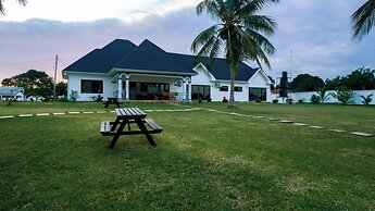 MWAMBANI BEACH VILLAS