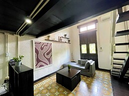 MOKA HOUSE